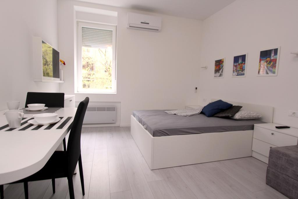 Apartments Simple Teslina Zagreb Exteriör bild